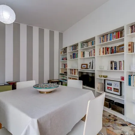 Apartment Elegance In City Como